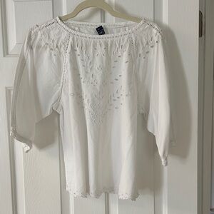 GAP White Eyelet Peasant Blouse